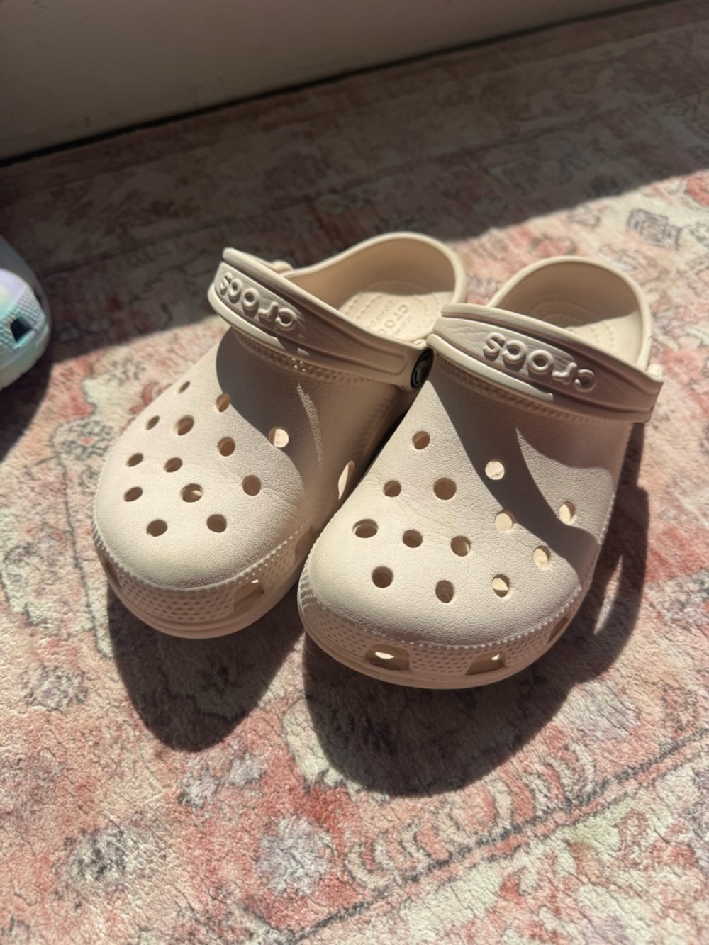 CROCS Kids Classic Clog in Light Cream